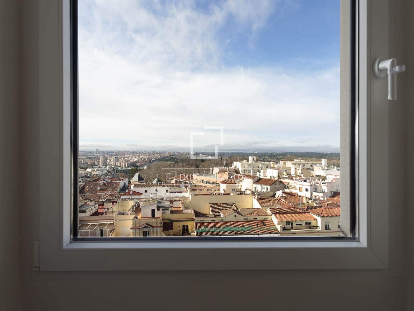 2 quarto Apartamento para arrendar em Madrid cidade - 2 300 € (Ref: 9584599)