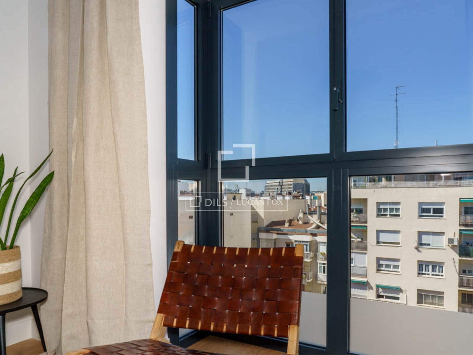 1 quarto Apartamento para arrendar em Madrid cidade com piscina - 2 800 € (Ref: 9584601)