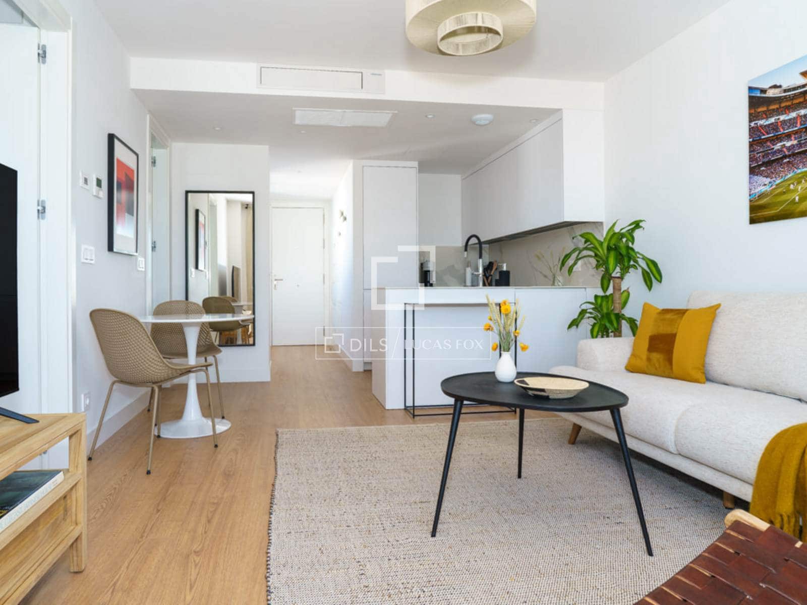 1 quarto Apartamento para arrendar em Madrid cidade com piscina - 2 800 € (Ref: 9584601)