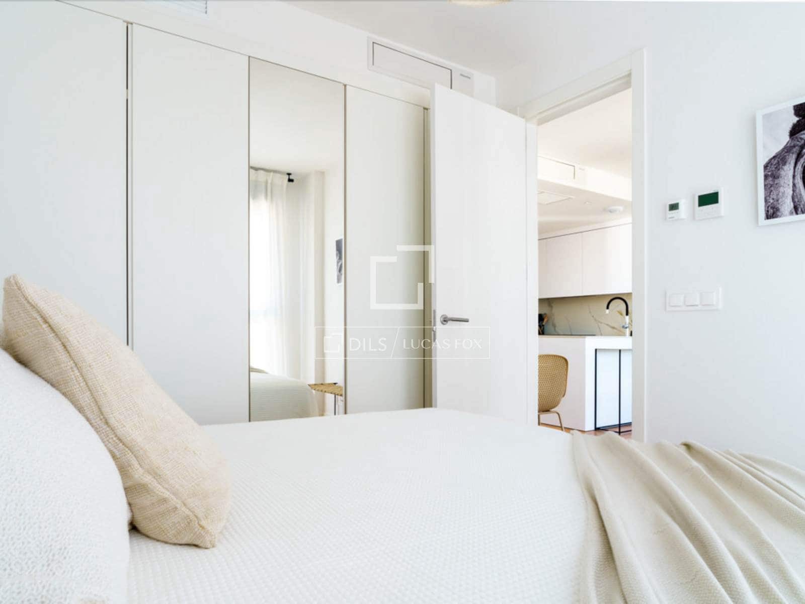 1 quarto Apartamento para arrendar em Madrid cidade com piscina - 2 800 € (Ref: 9584601)