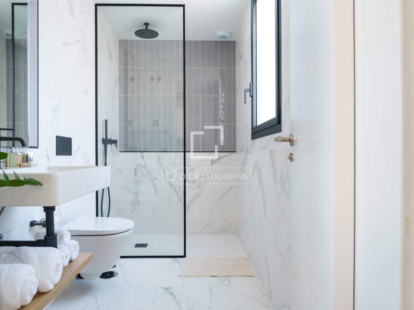 1 quarto Apartamento para arrendar em Madrid cidade com piscina - 2 800 € (Ref: 9584601)