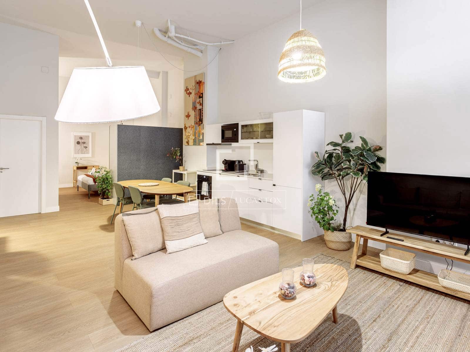 1 quarto Apartamento para arrendar em Madrid cidade - 2 090 € (Ref: 9584960)