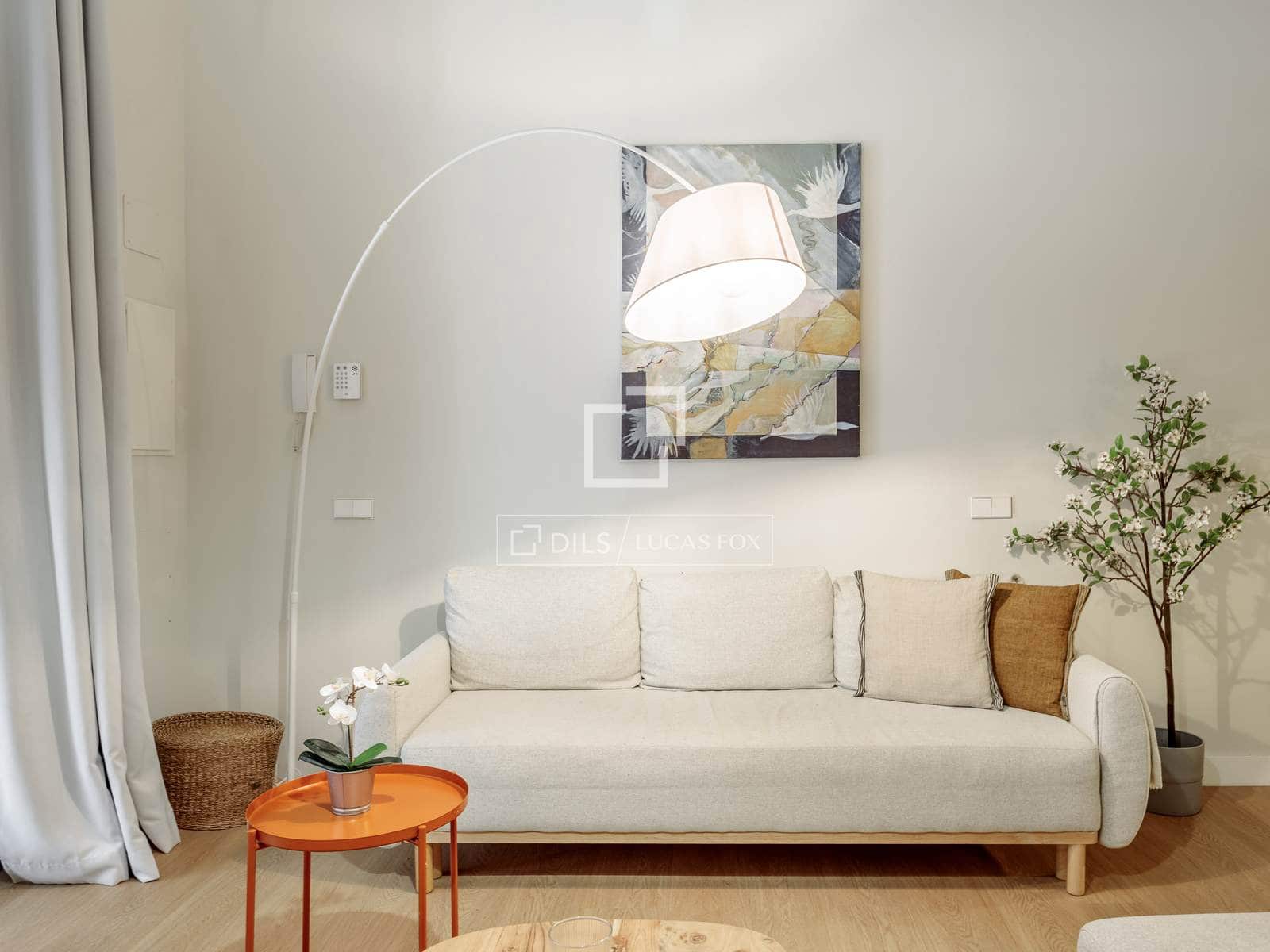 1 quarto Apartamento para arrendar em Madrid cidade - 2 090 € (Ref: 9584960)