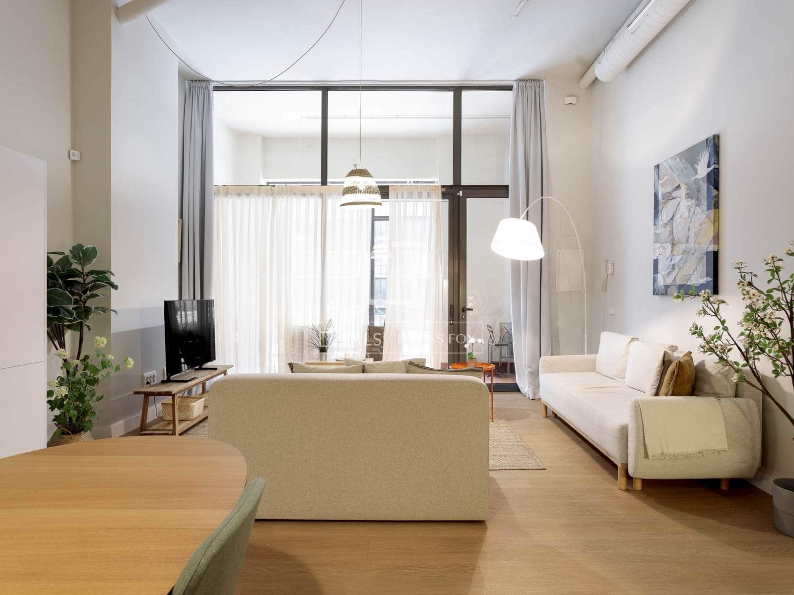 1 quarto Apartamento para arrendar em Madrid cidade - 2 090 € (Ref: 9584960)