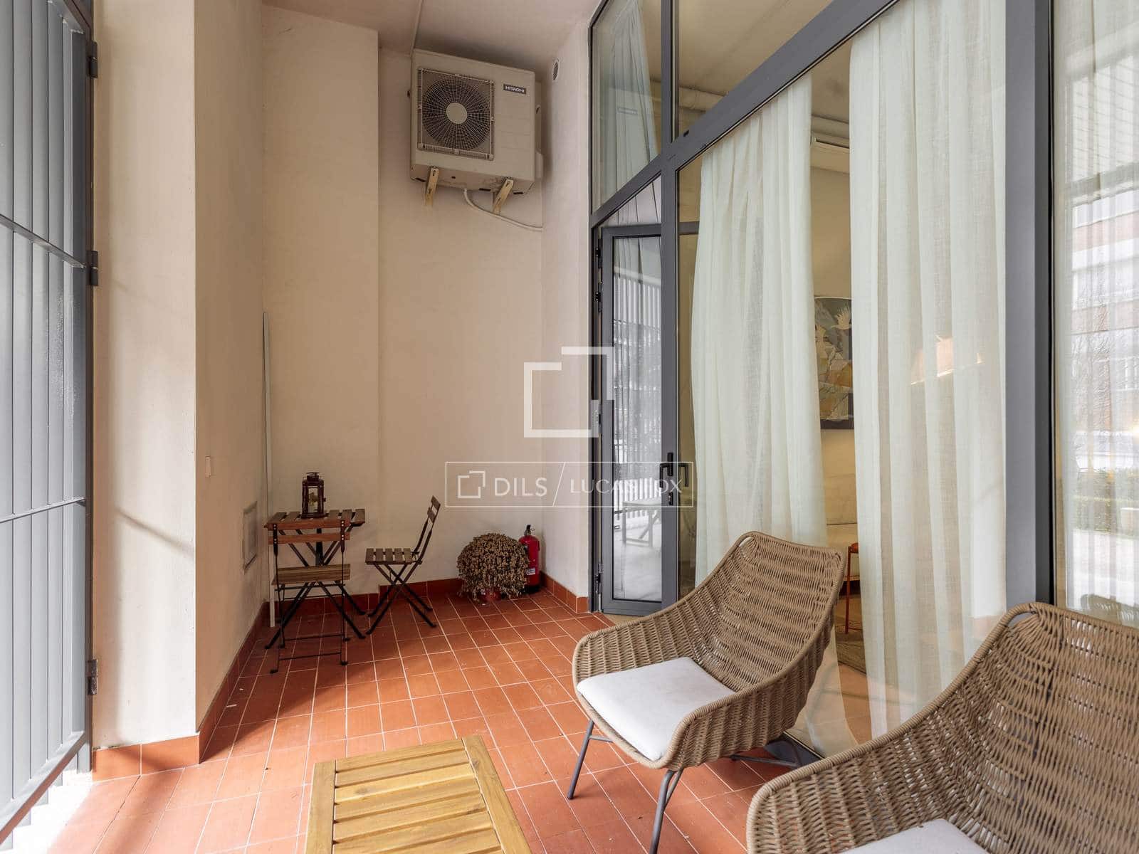 1 quarto Apartamento para arrendar em Madrid cidade - 2 090 € (Ref: 9584960)