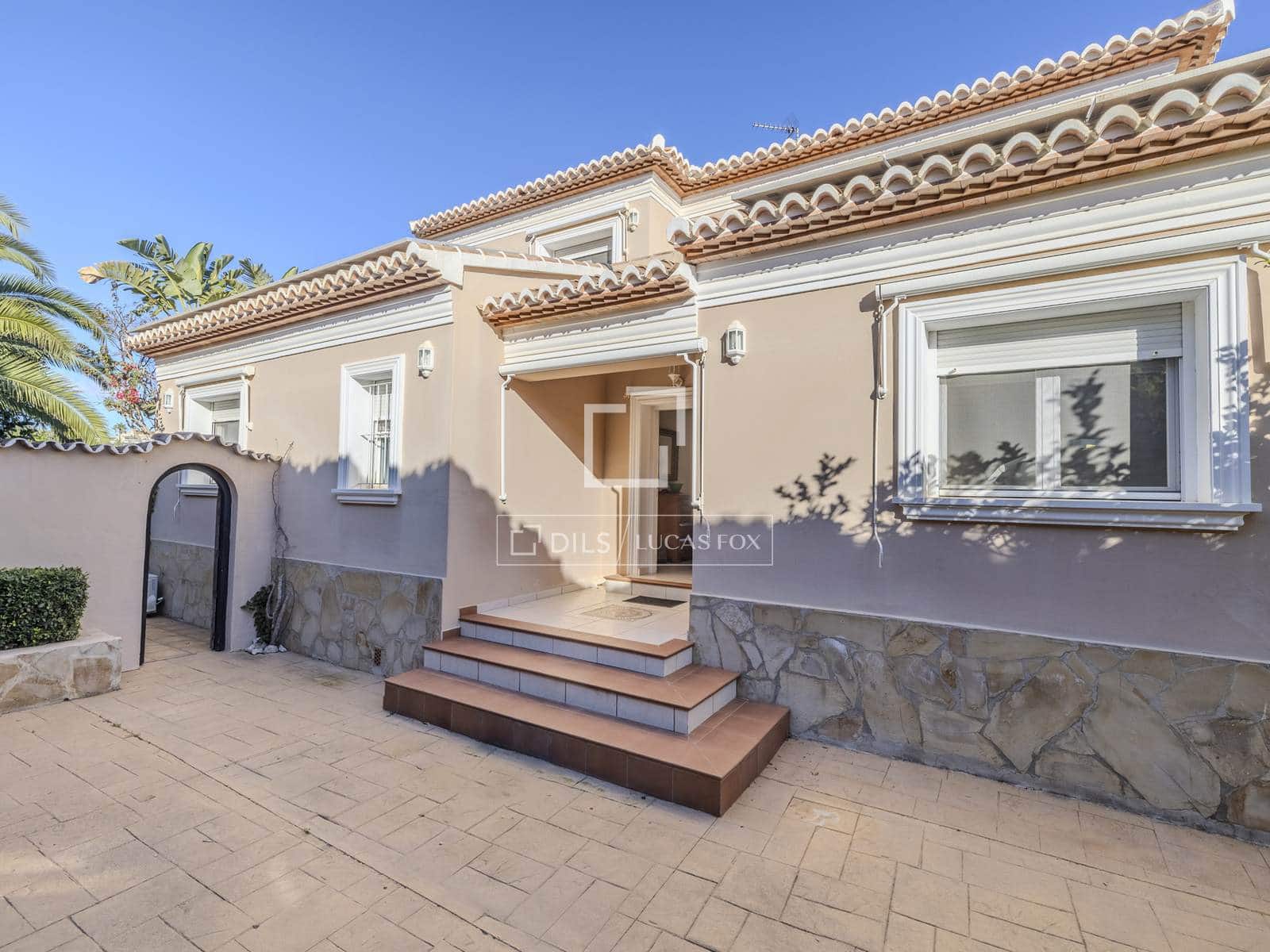 5 soveværelse Villa til salg i Javea / Xabia med swimmingpool garage - € 1.395.000 (Ref: 9588121)