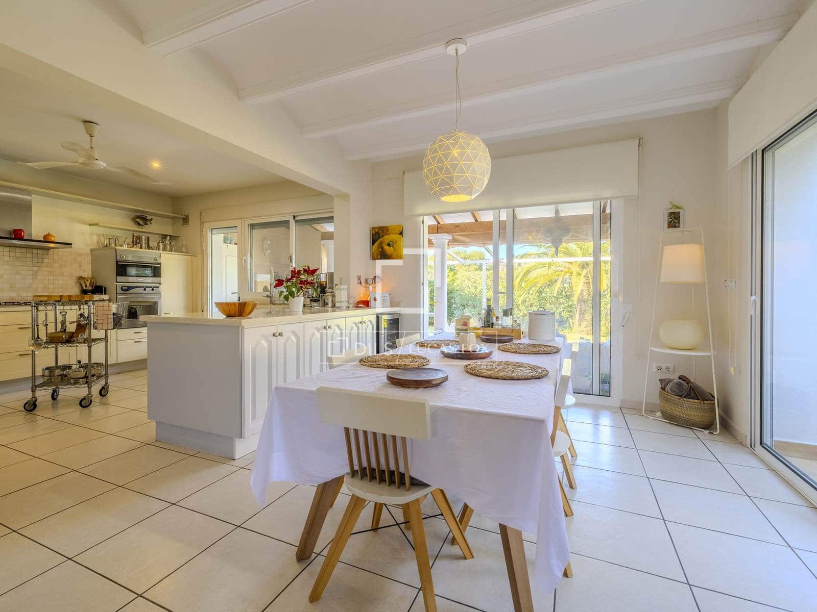 5 soveværelse Villa til salg i Javea / Xabia med swimmingpool garage - € 1.395.000 (Ref: 9588121)