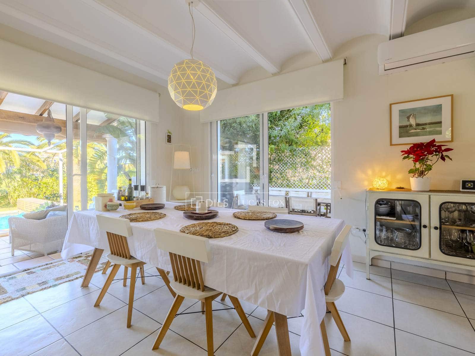 5 soveværelse Villa til salg i Javea / Xabia med swimmingpool garage - € 1.395.000 (Ref: 9588121)