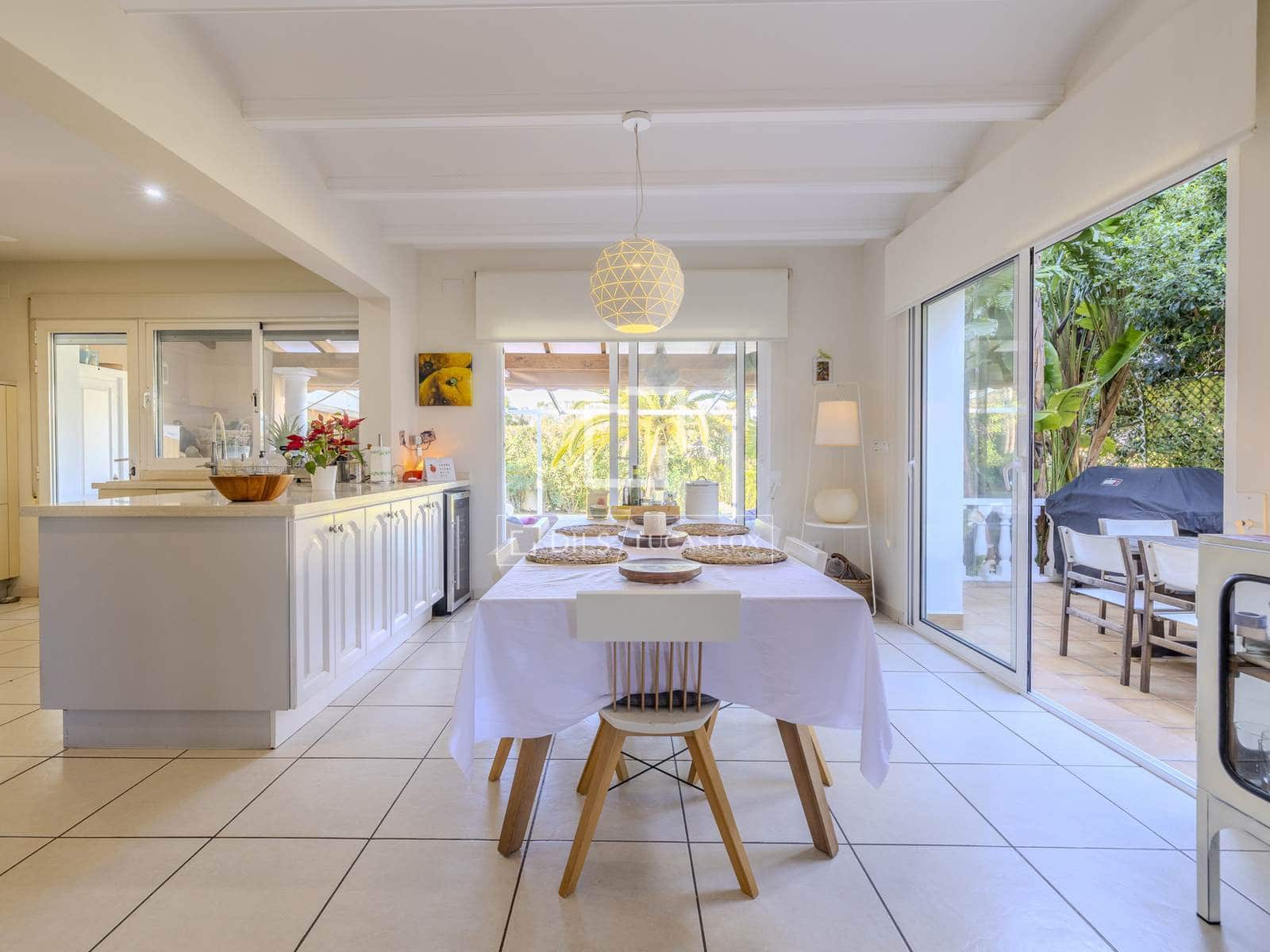 5 soveværelse Villa til salg i Javea / Xabia med swimmingpool garage - € 1.395.000 (Ref: 9588121)