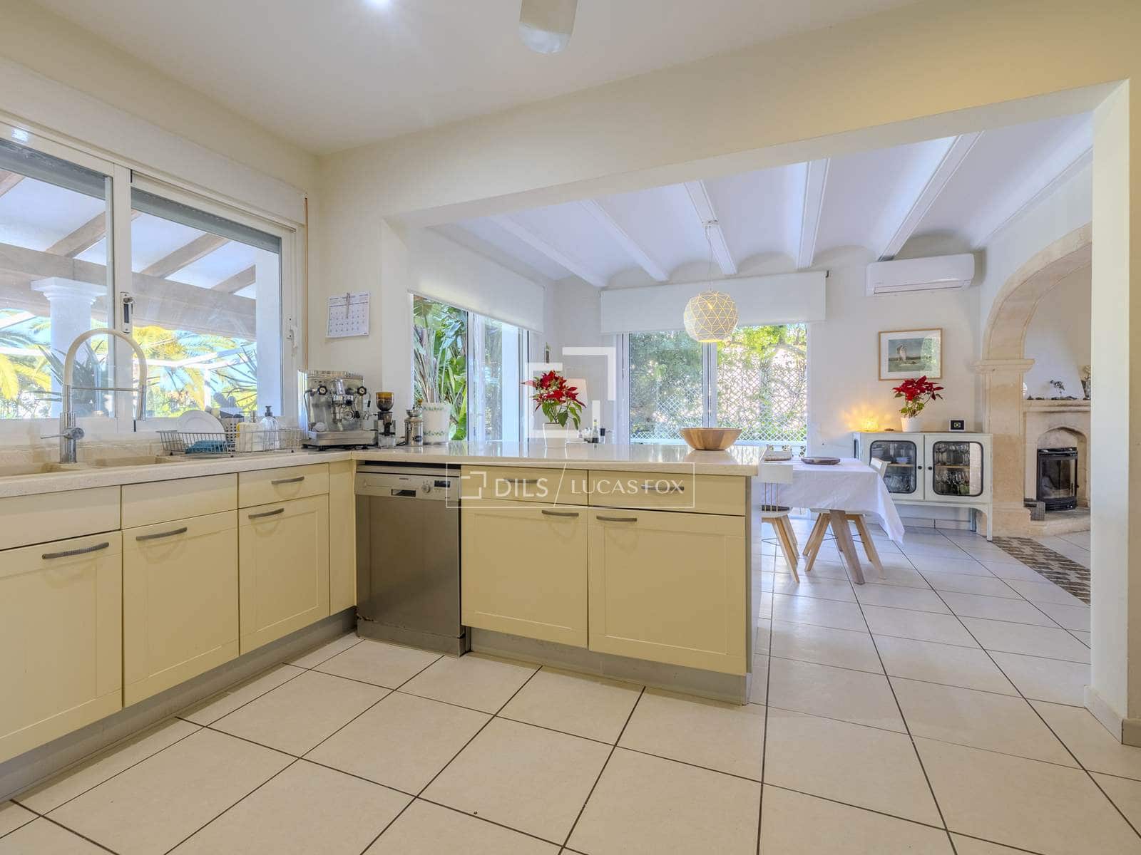 5 soveværelse Villa til salg i Javea / Xabia med swimmingpool garage - € 1.395.000 (Ref: 9588121)