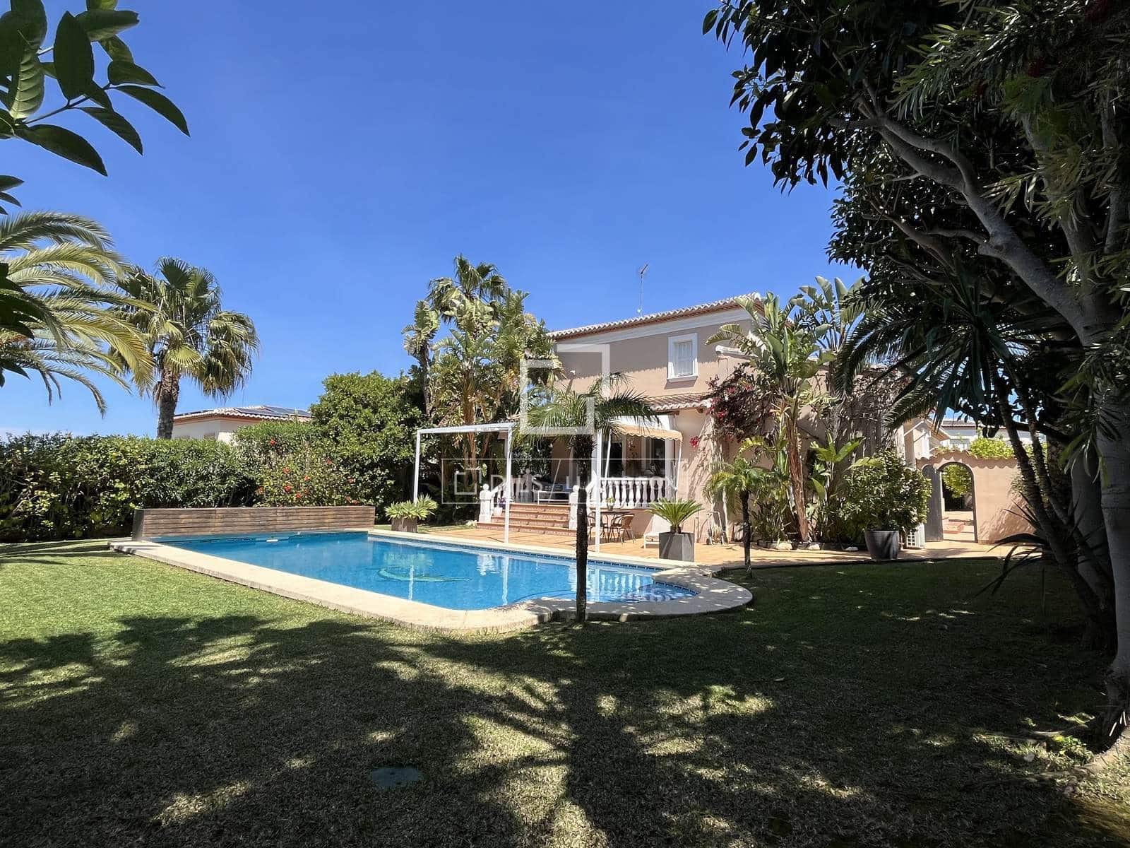 5 bedroom Villa for sale in Javea / Xabia with pool garage - € 1,275,000 (Ref: 9588121)