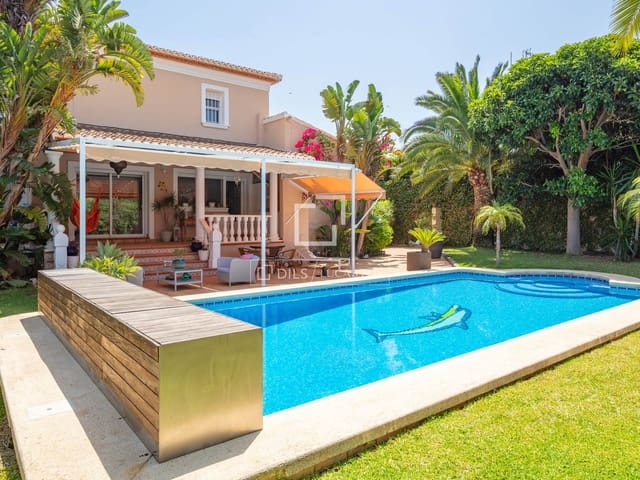 5 chambre Villa/Maison à vendre à Javea / Xàbia avec piscine garage - 1 275 000 € (Ref: 9588121)