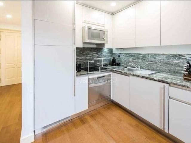 1 slaapkamer Appartement te huur in Madrid stad - € 1.800 (Ref: 9588123)