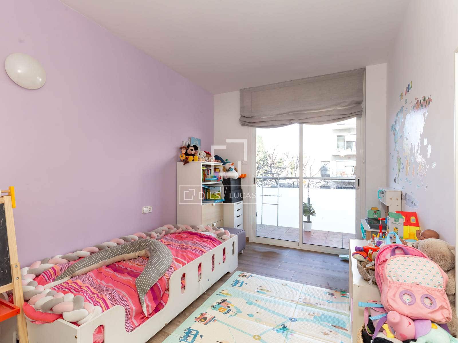 3 bedroom Apartment for sale in Sant Just Desvern with garage - € 645,000 (Ref: 9588124)