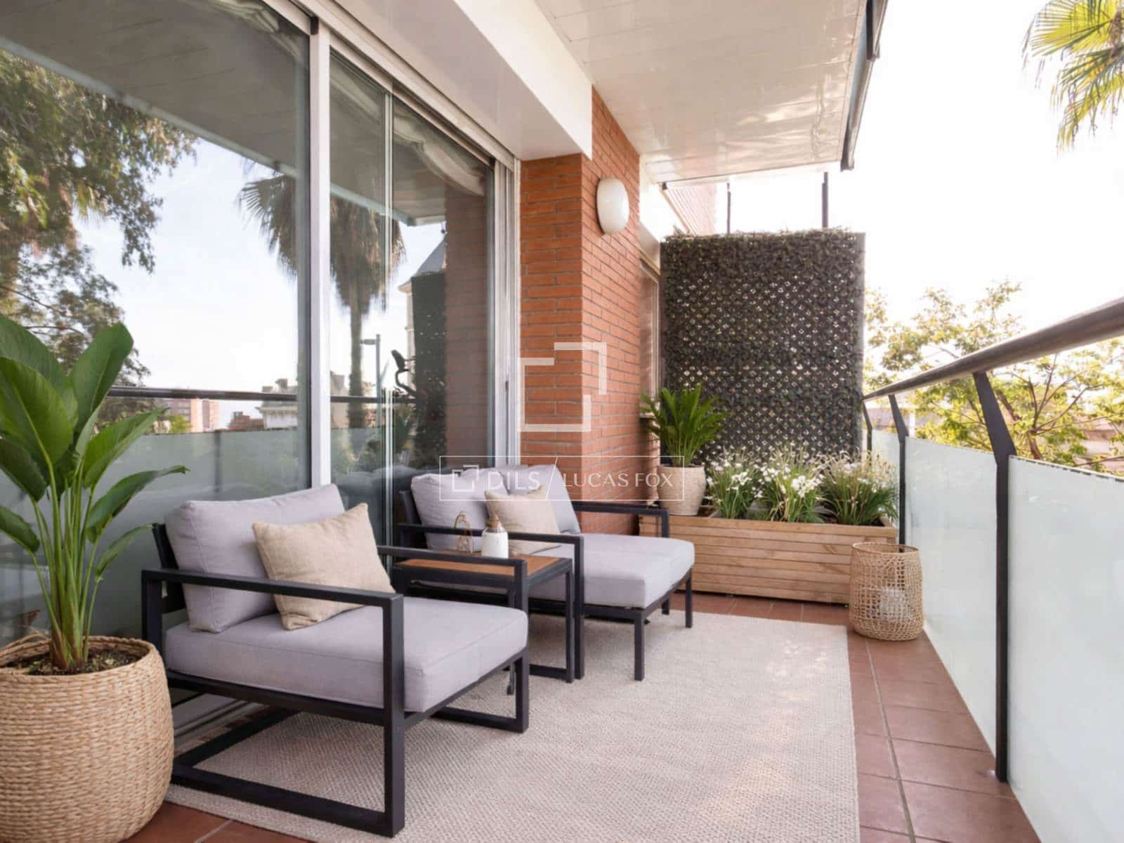 3 bedroom Apartment for sale in Sant Just Desvern with garage - € 645,000 (Ref: 9588124)