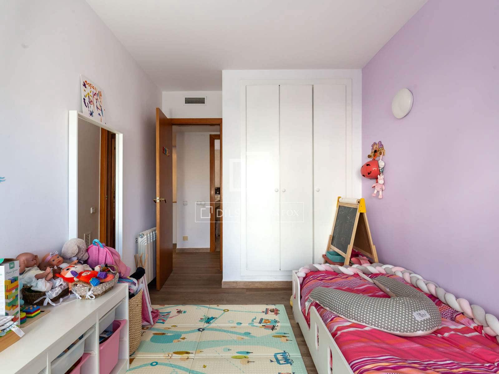 3 bedroom Apartment for sale in Sant Just Desvern with garage - € 645,000 (Ref: 9588124)