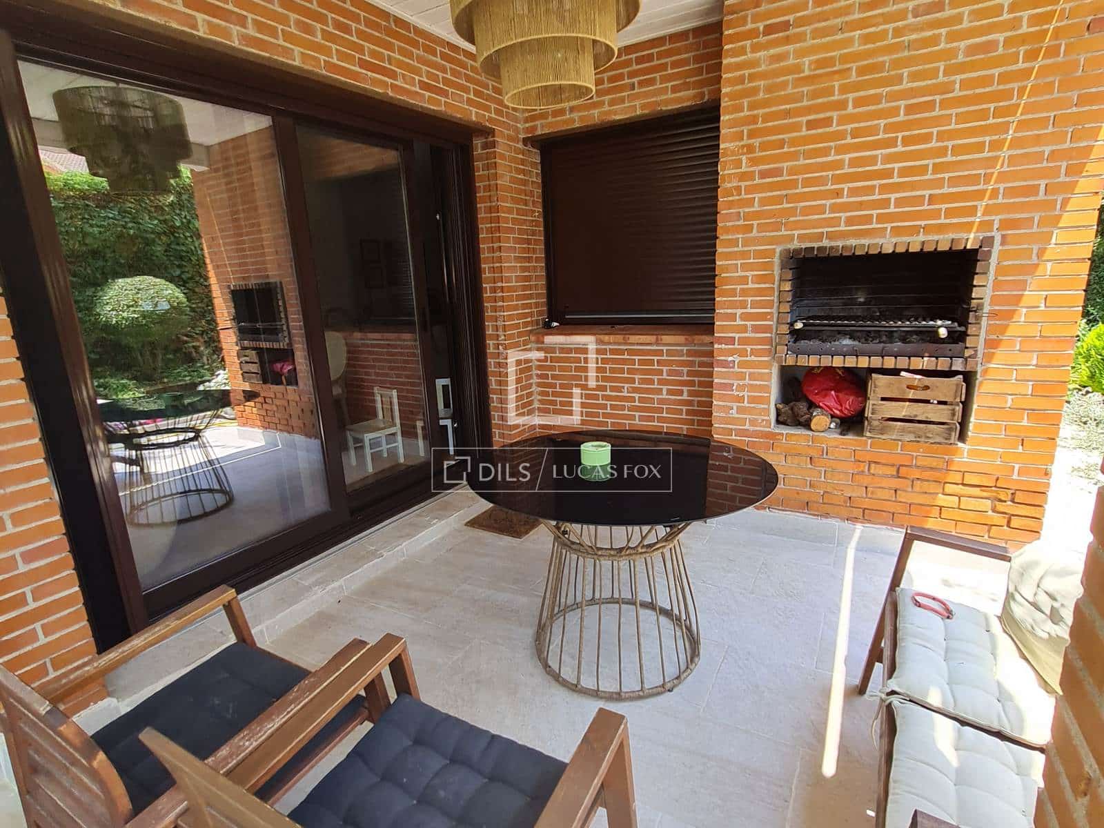 5 bedroom Villa for sale in Alalpardo with pool garage - € 644,000 (Ref: 9588259)