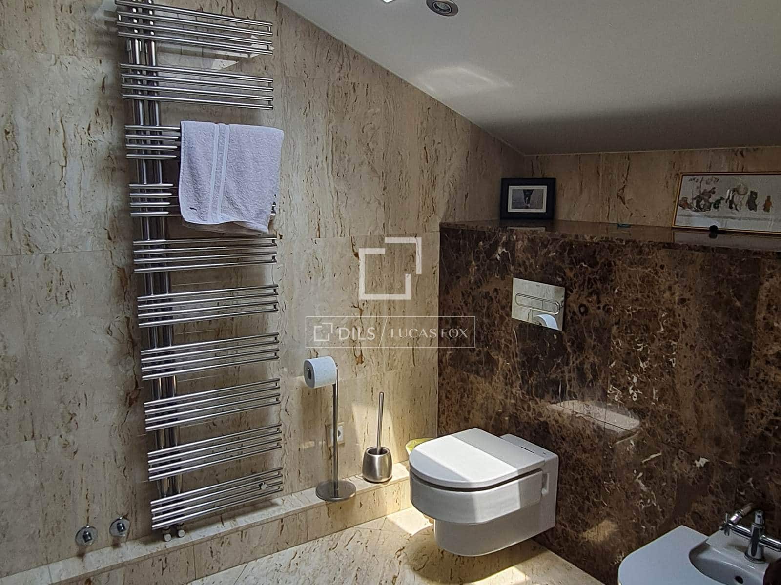 5 bedroom Villa for sale in Alalpardo with pool garage - € 644,000 (Ref: 9588259)