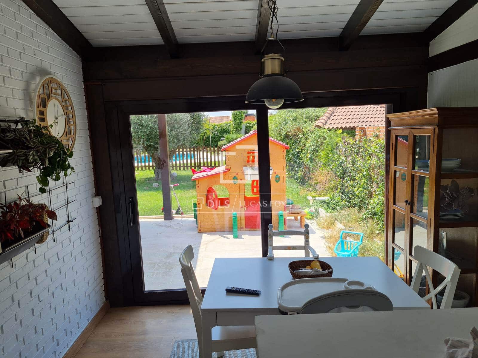 5 bedroom Villa for sale in Alalpardo with pool garage - € 644,000 (Ref: 9588259)