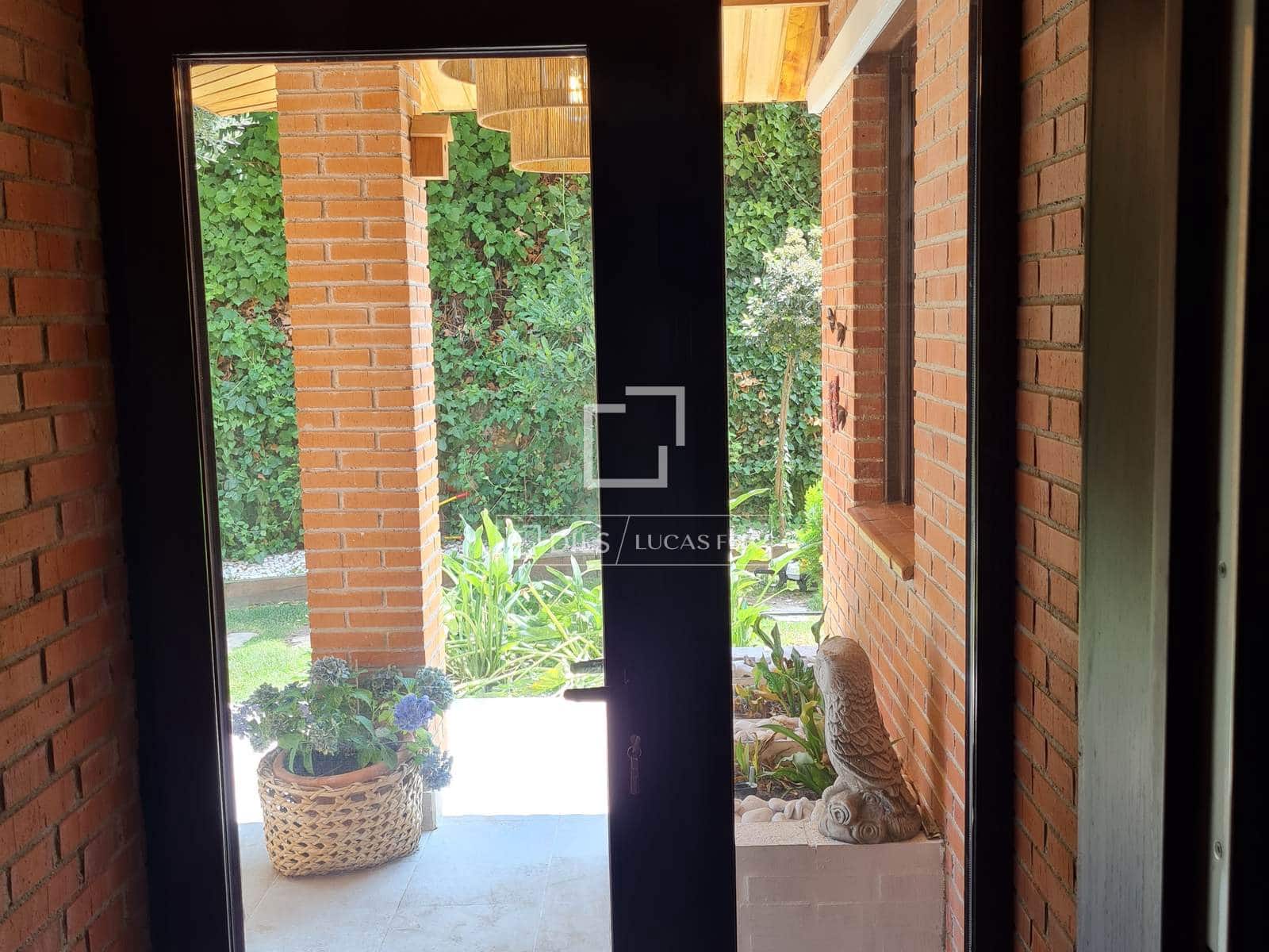 5 bedroom Villa for sale in Alalpardo with pool garage - € 644,000 (Ref: 9588259)