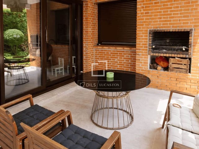 5 soveværelse Villa til salg i Alalpardo, Valdeolmos-Alalpardo med swimmingpool garage - € 644.000 (Ref: 9588259)