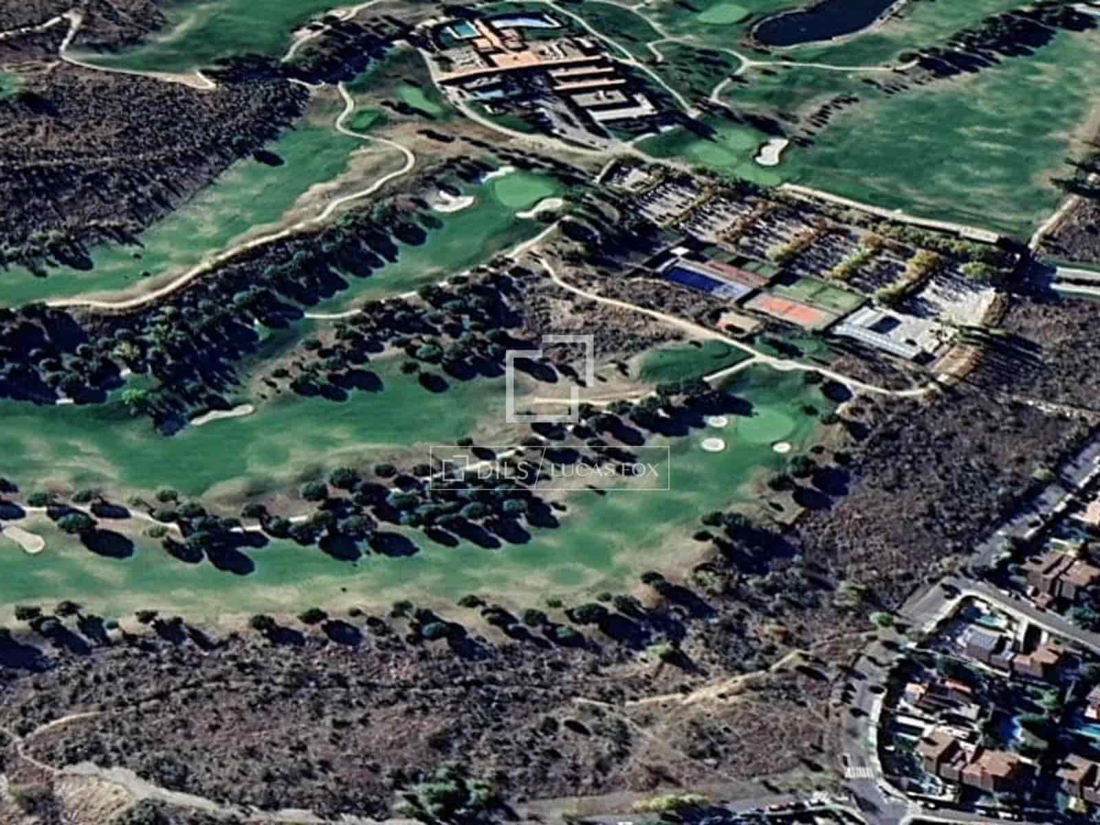 5 bedroom Villa for sale in Alalpardo with pool garage - € 644,000 (Ref: 9588259)