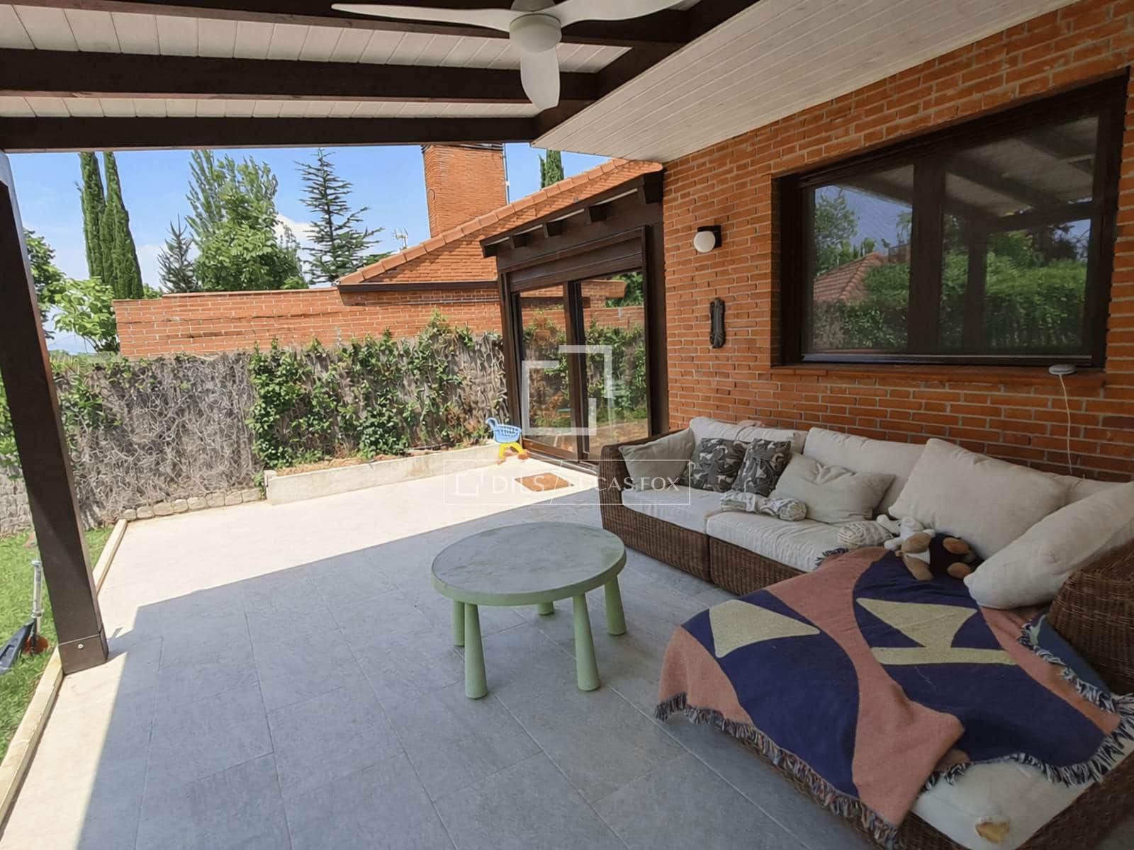 5 bedroom Villa for sale in Alalpardo with pool garage - € 644,000 (Ref: 9588259)