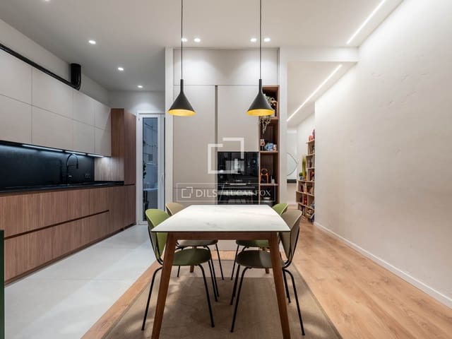 Apartamento de 3 habitaciones en Donostia-San Sebastián en alquiler - 2.000 € (Ref: 9588260)