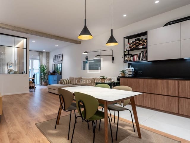 Apartamento de 3 habitaciones en Donostia-San Sebastián en alquiler - 2.000 € (Ref: 9588260)