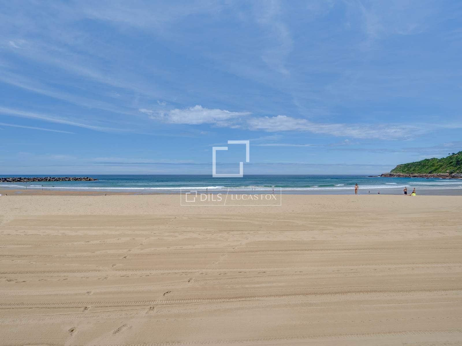 3 bedroom Apartment for rent in Donostia-San Sebastian - € 2,500 (Ref: 9588260)