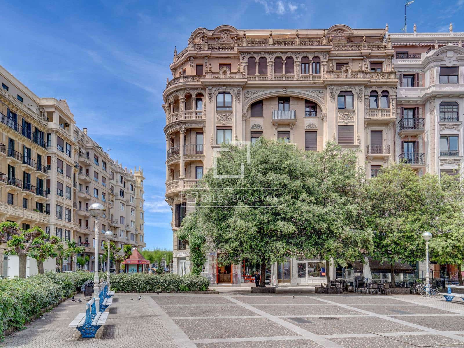 3 bedroom Apartment for rent in Donostia-San Sebastian - € 2,500 (Ref: 9588260)