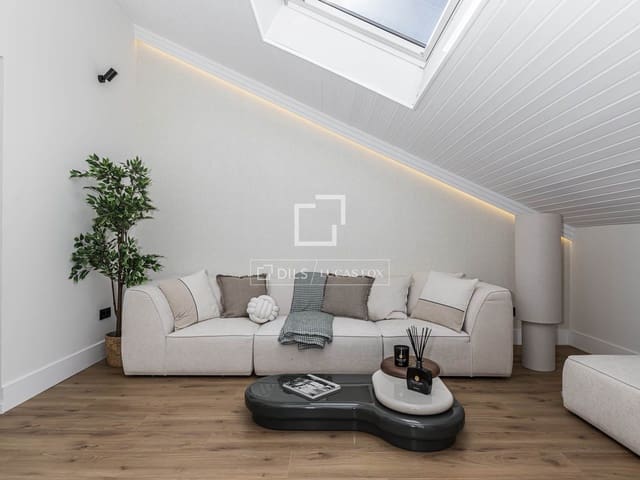 1 sypialnia Penthouse na sprzedaż w Miasto Madryt - 1 040 000 € (Ref: 9588262)