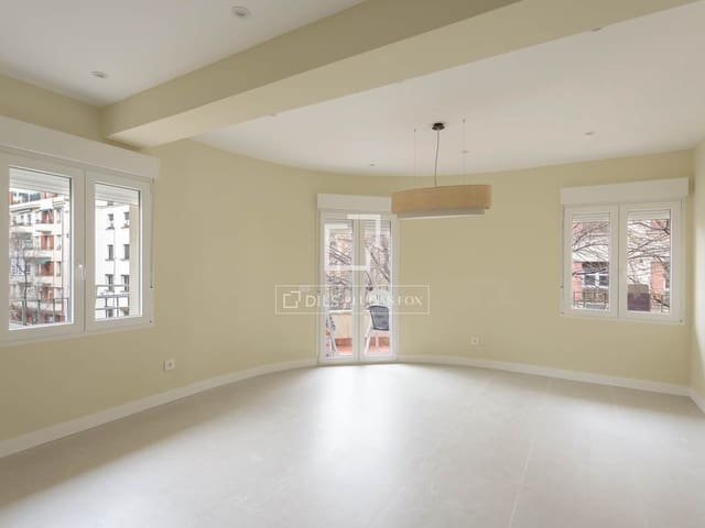 3 slaapkamer Appartement te huur in Madrid stad - € 2.600 (Ref: 9590340)