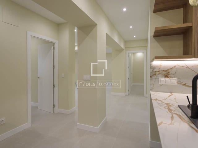 3 slaapkamer Appartement te huur in Madrid stad - € 2.600 (Ref: 9590340)