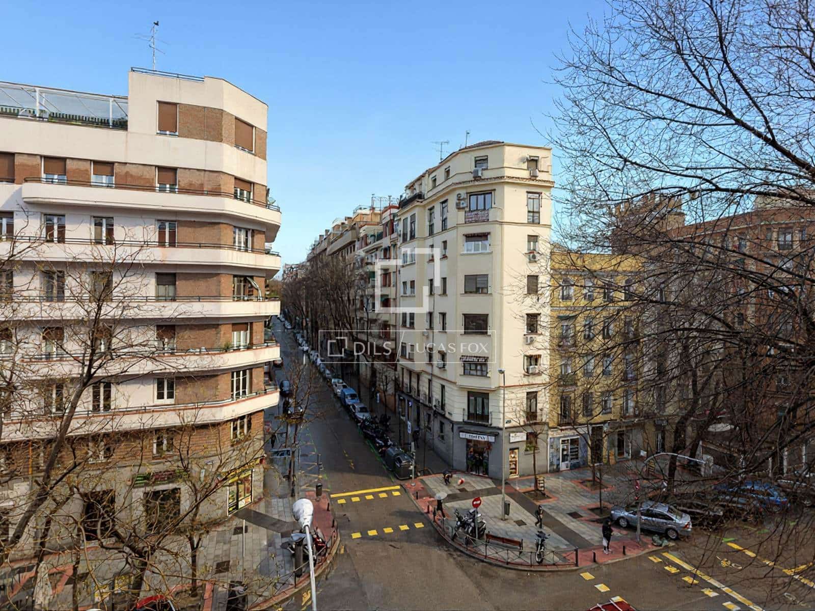 3 slaapkamer Appartement te huur in Madrid stad - € 2.600 (Ref: 9590340)