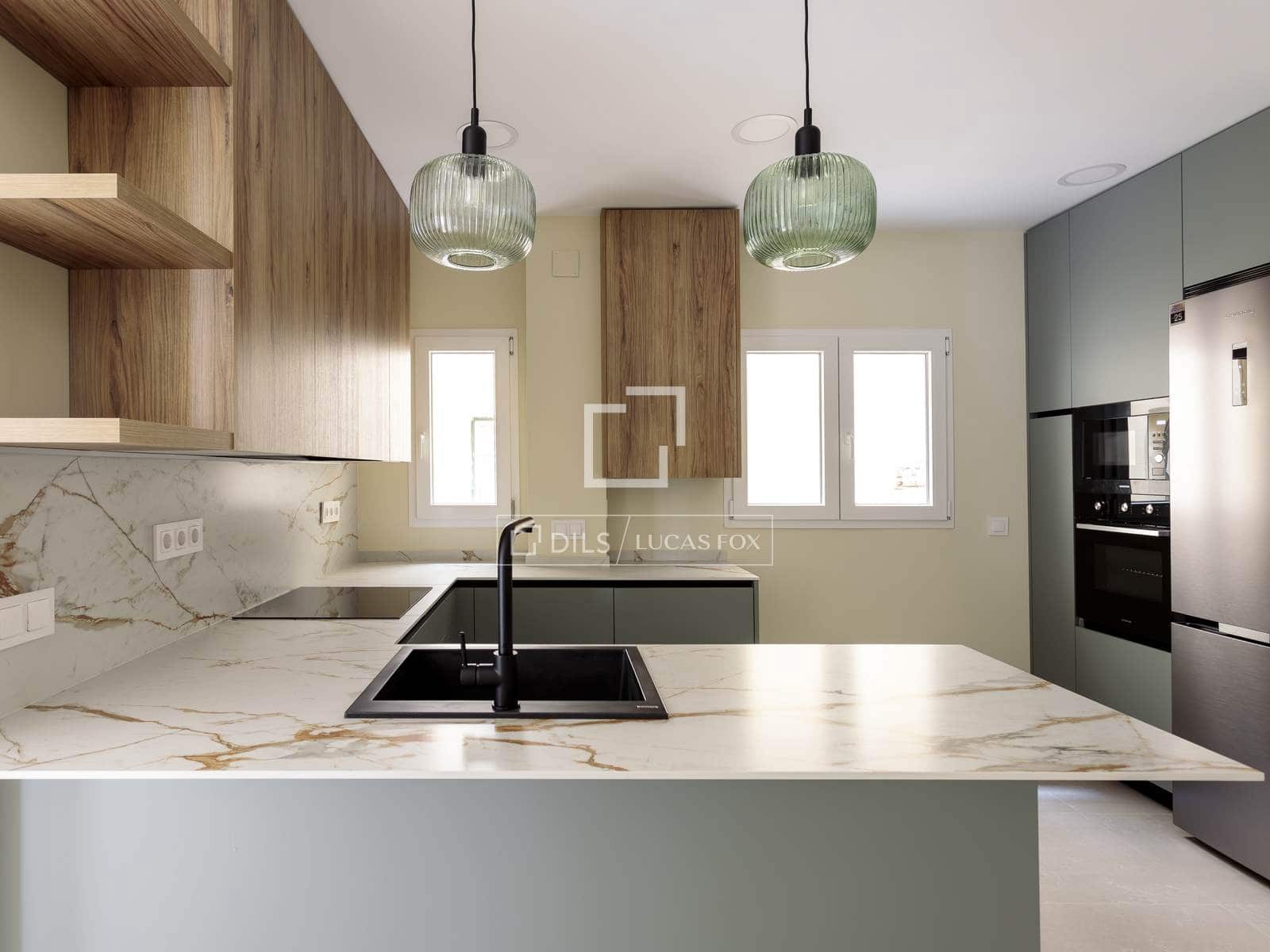 3 slaapkamer Appartement te huur in Madrid stad - € 2.600 (Ref: 9590340)