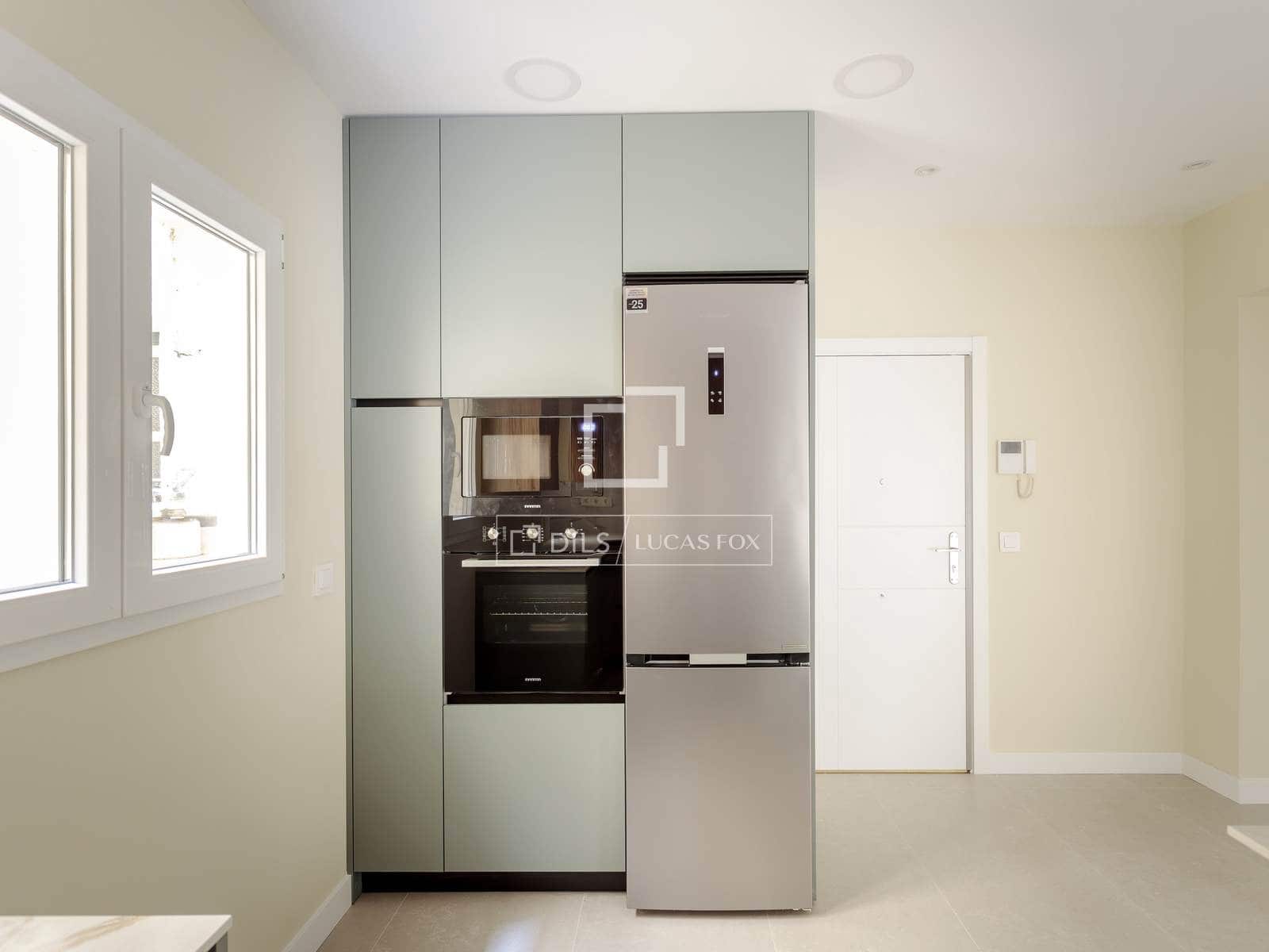 3 slaapkamer Appartement te huur in Madrid stad - € 2.600 (Ref: 9590340)