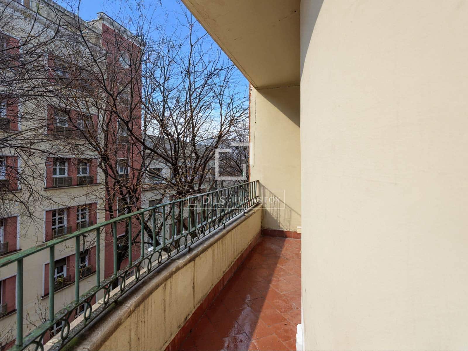 3 slaapkamer Appartement te huur in Madrid stad - € 2.600 (Ref: 9590340)