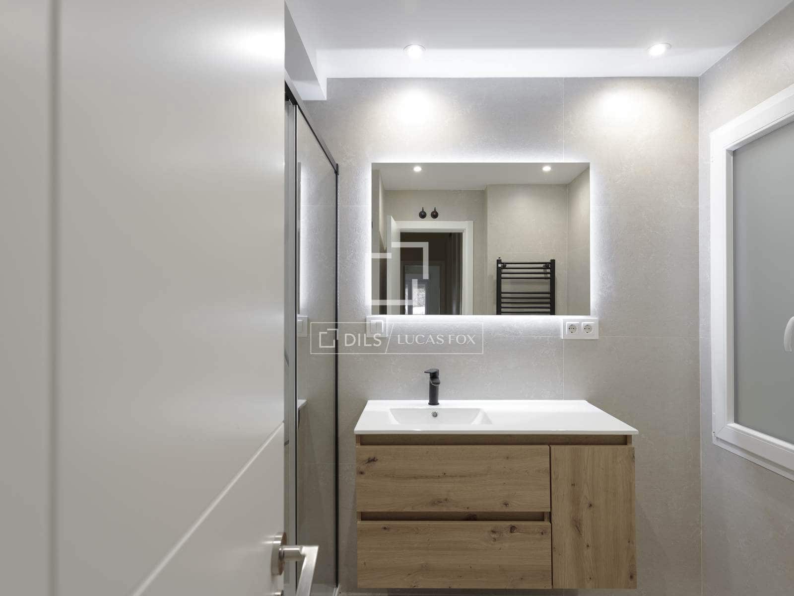 3 slaapkamer Appartement te huur in Madrid stad - € 2.600 (Ref: 9590340)