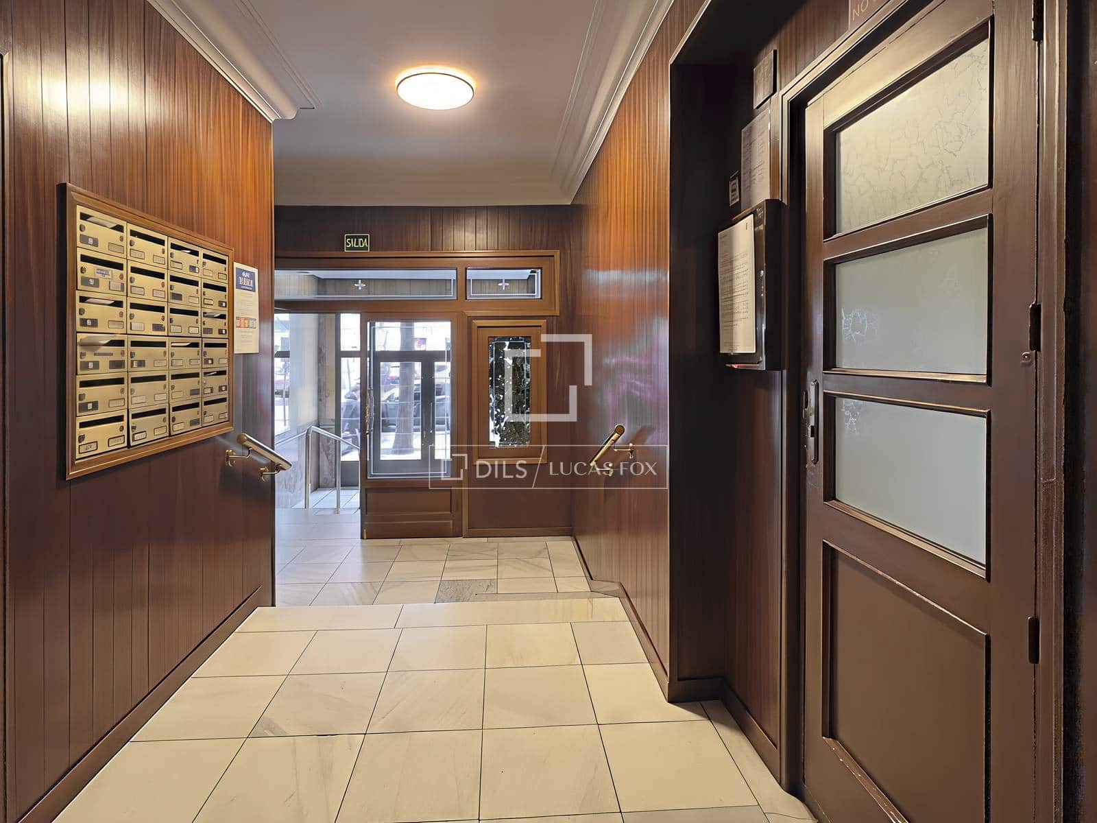 3 slaapkamer Appartement te huur in Madrid stad - € 2.600 (Ref: 9590340)