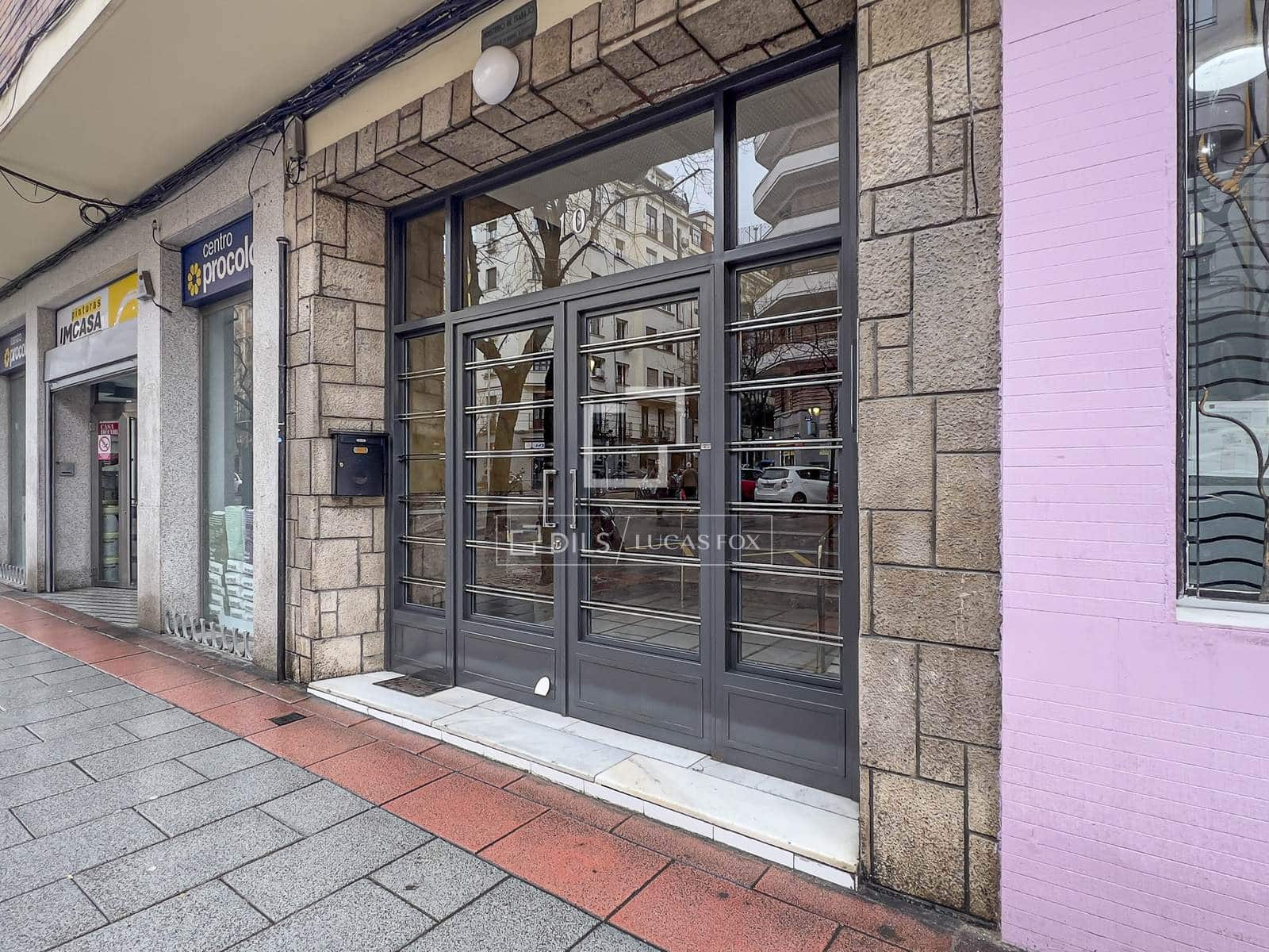 3 slaapkamer Appartement te huur in Madrid stad - € 2.600 (Ref: 9590340)