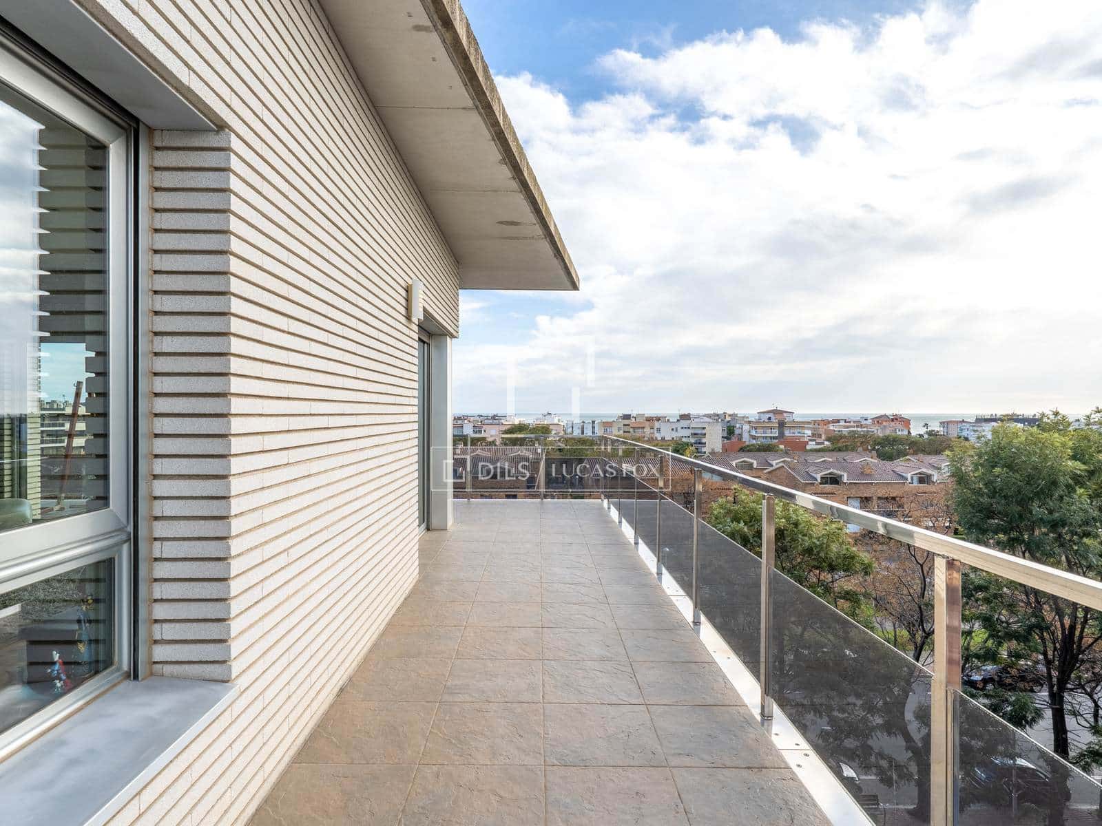 3 camera da letto Attico in vendita in Salou con piscina garage - 575.000 € (Rif: 9590341)