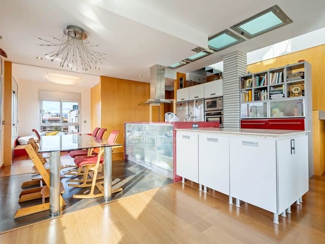 3 camera da letto Attico in vendita in Salou con piscina garage - 575.000 € (Rif: 9590341)