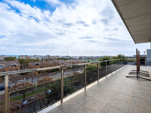 3 camera da letto Attico in vendita in Salou con piscina garage - 575.000 € (Rif: 9590341)