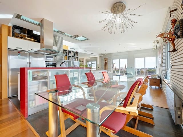 3 camera da letto Attico in vendita in Salou con piscina garage - 575.000 € (Rif: 9590341)