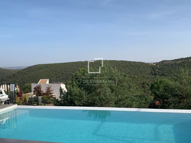 5 bedroom Villa for sale in Torremocha de Jarama with pool - € 550,000 (Ref: 9590440)