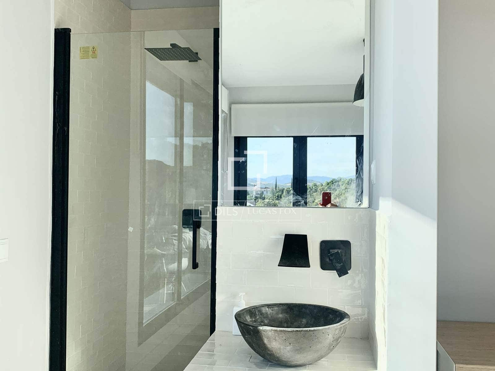 5 bedroom Villa for sale in Torremocha de Jarama with pool - € 550,000 (Ref: 9590440)