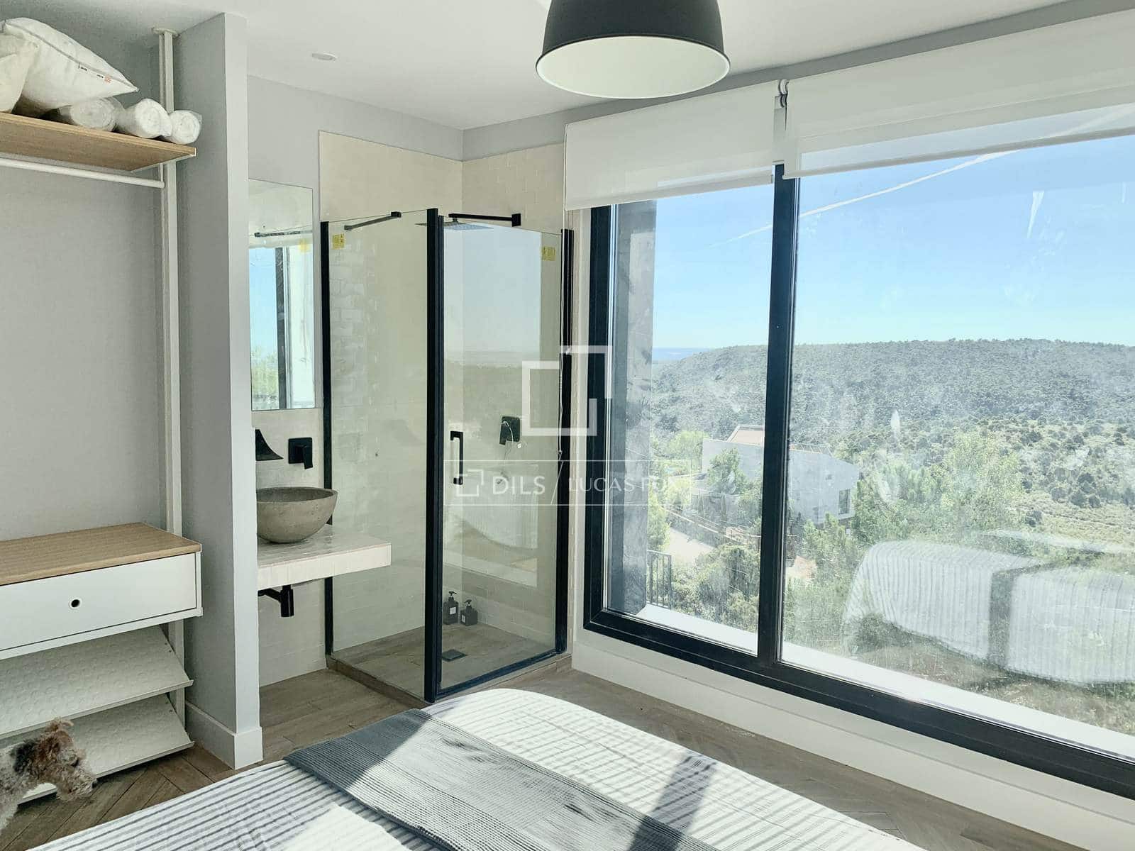 5 bedroom Villa for sale in Torremocha de Jarama with pool - € 550,000 (Ref: 9590440)