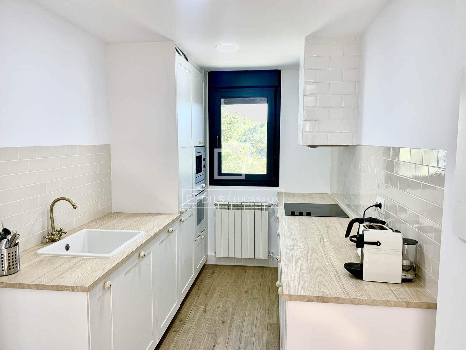 5 bedroom Villa for sale in Torremocha de Jarama with pool - € 550,000 (Ref: 9590440)