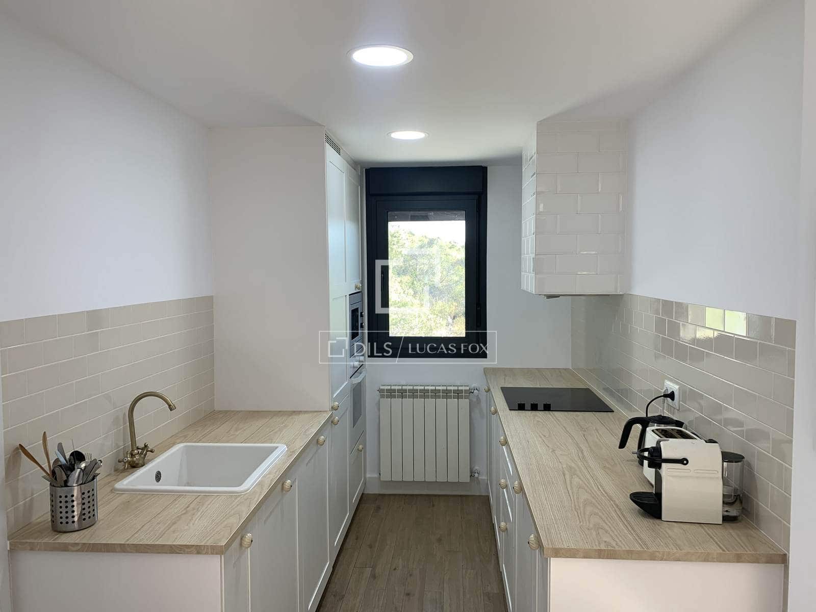 5 bedroom Villa for sale in Torremocha de Jarama with pool - € 550,000 (Ref: 9590440)